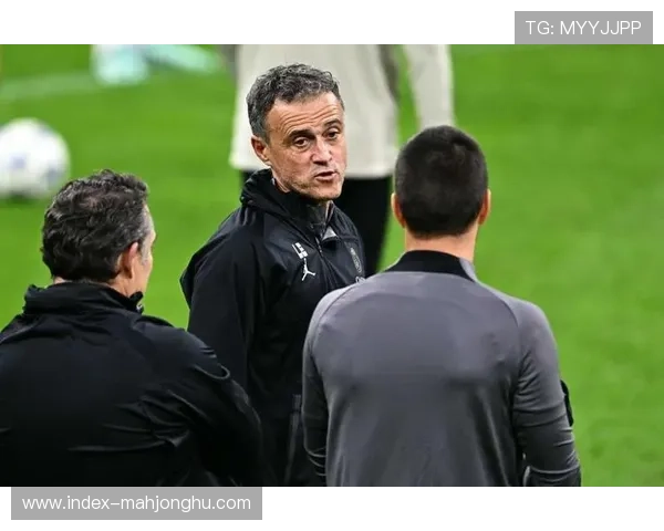 巴黎圣日耳曼三门将竞争白热化,恩里克称“高水平是幸事” 巴黎圣日耳曼三门将竞争白热化,恩里克称“高水平是幸事”