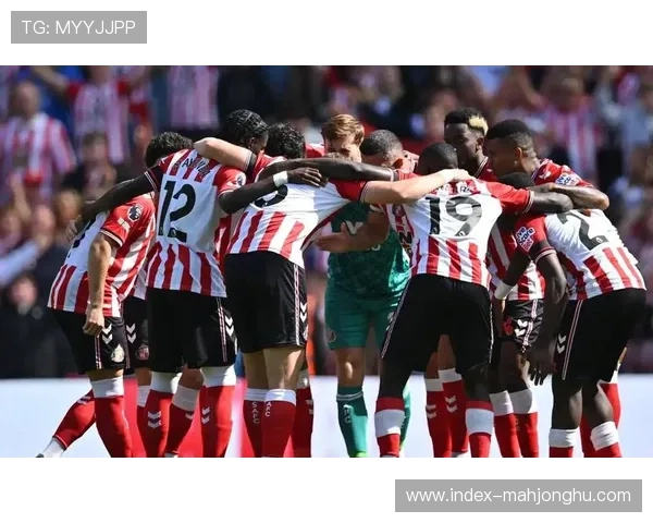 哈兰德头球摆渡助攻B席铲射扳平，曼城逆境中显露韧性